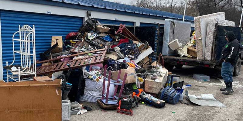 storage unit cleanout
